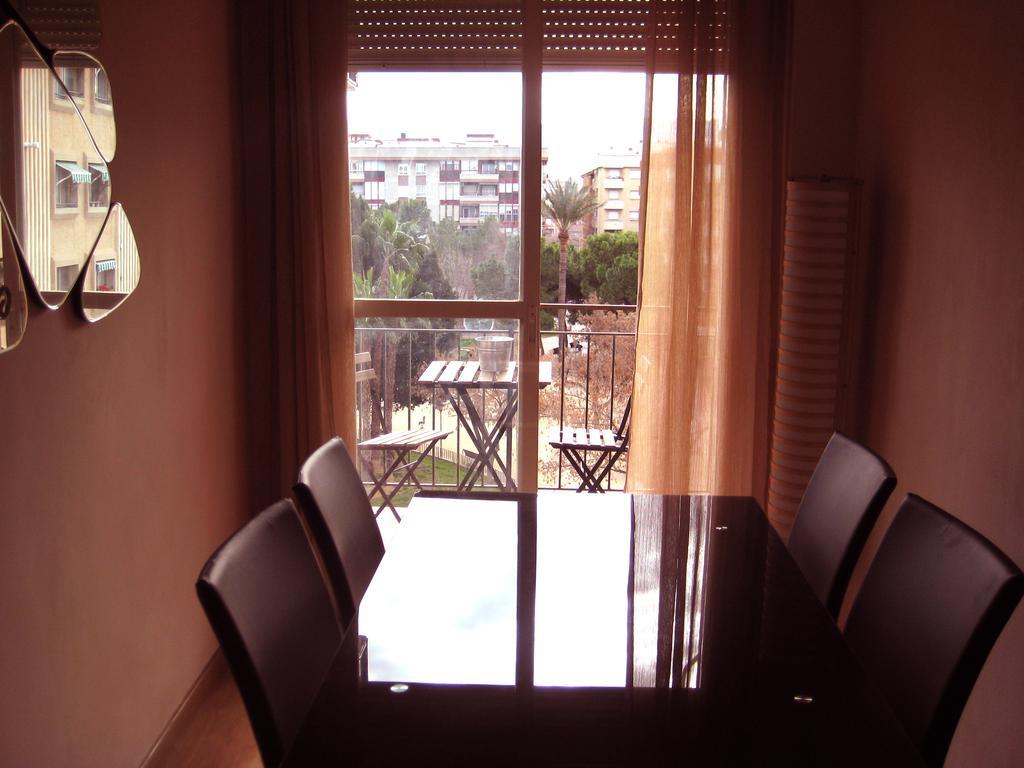 La Casa De Lara Apartment Murcia Luaran gambar